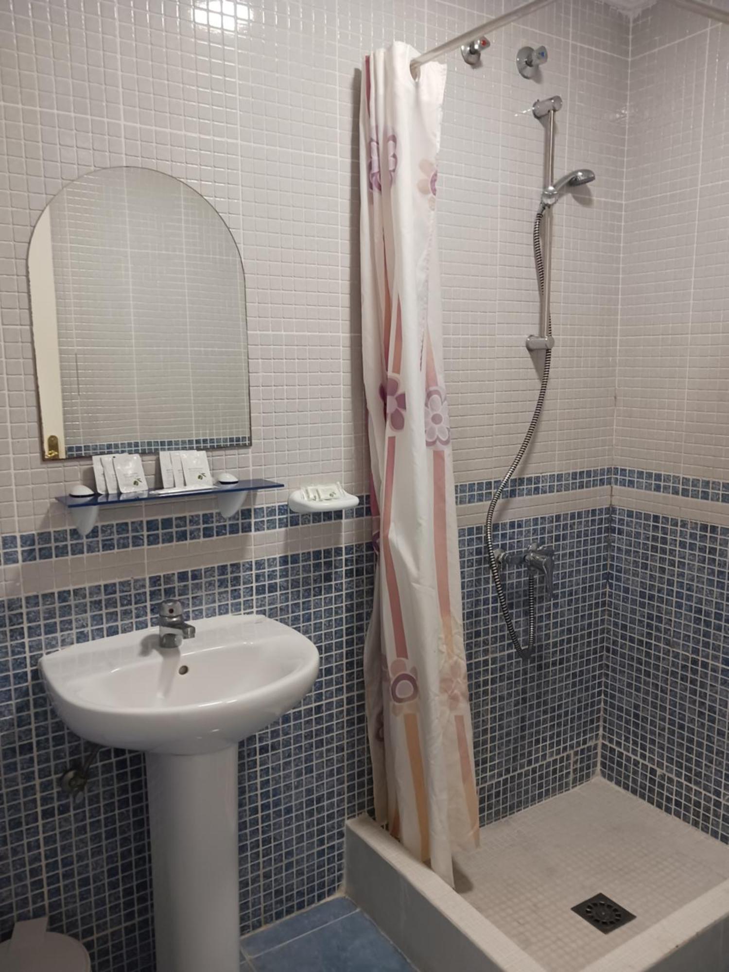 Hotel Manantiales Torremolinos Exteriör bild