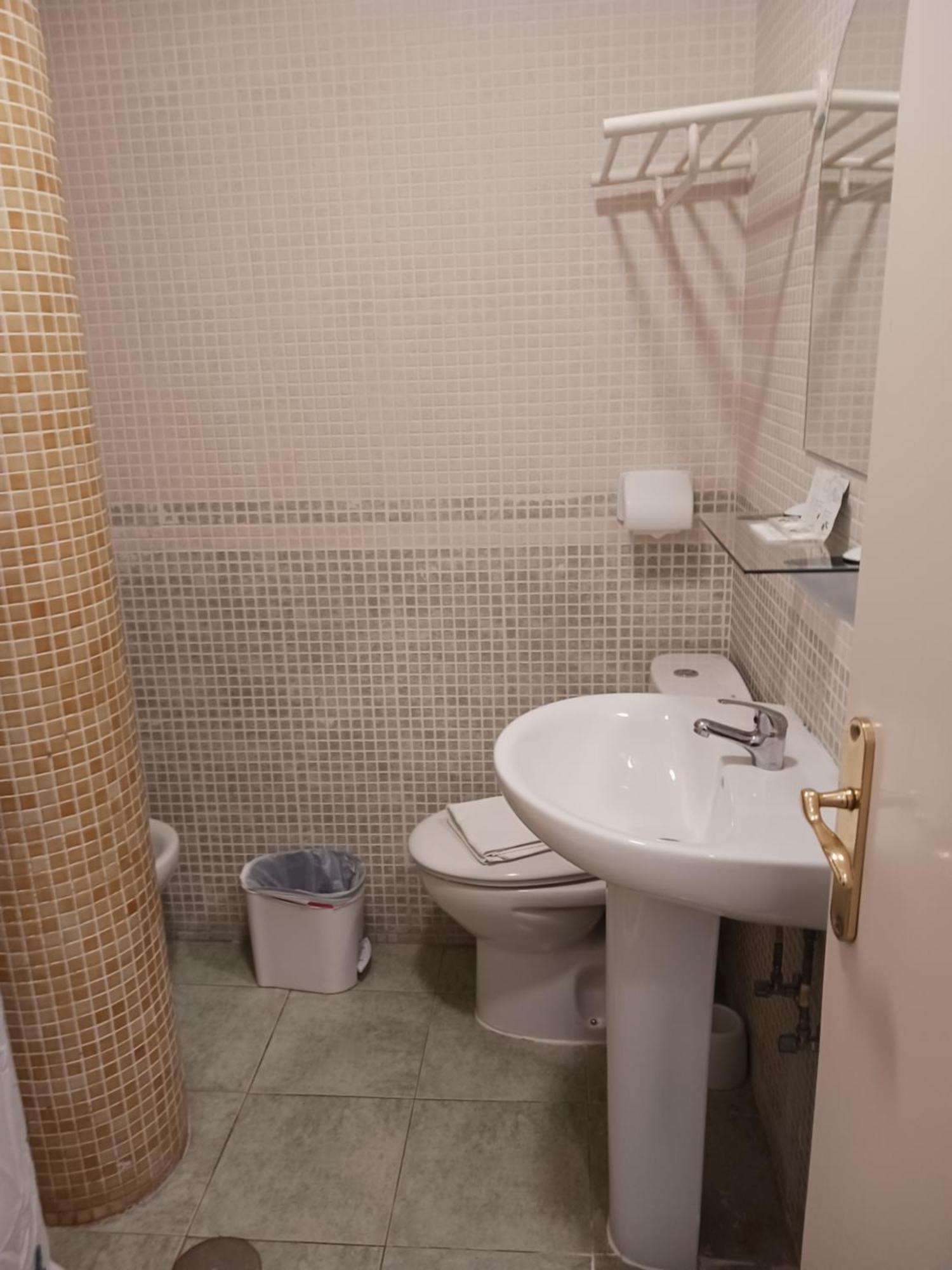 Hotel Manantiales Torremolinos Exteriör bild